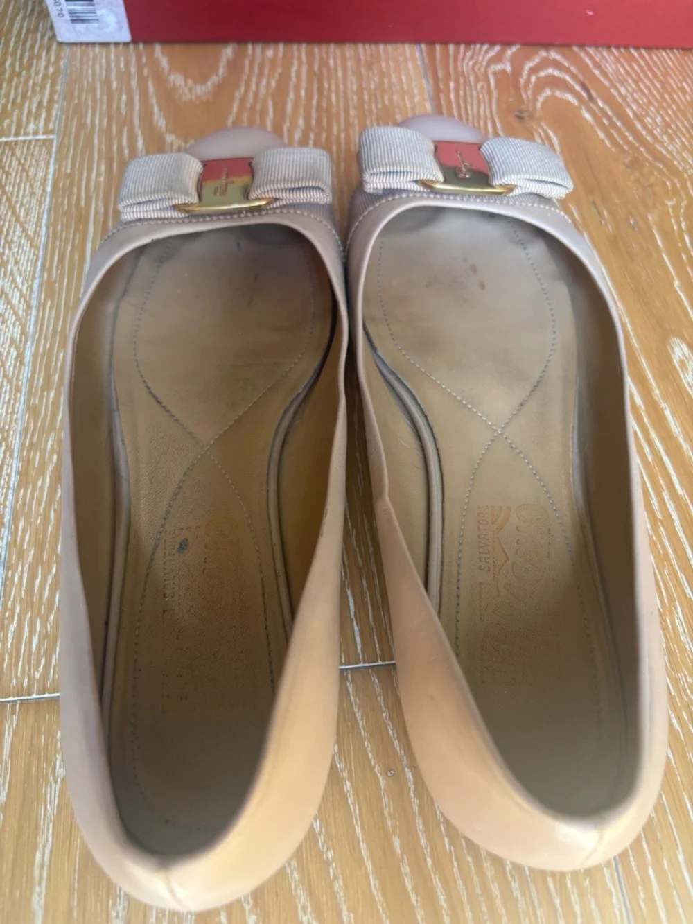 Salvatore Ferragamo Varina Nude/Tan Calf Leather Ballet Flats 37 (US 7) - Picture 11 of 12